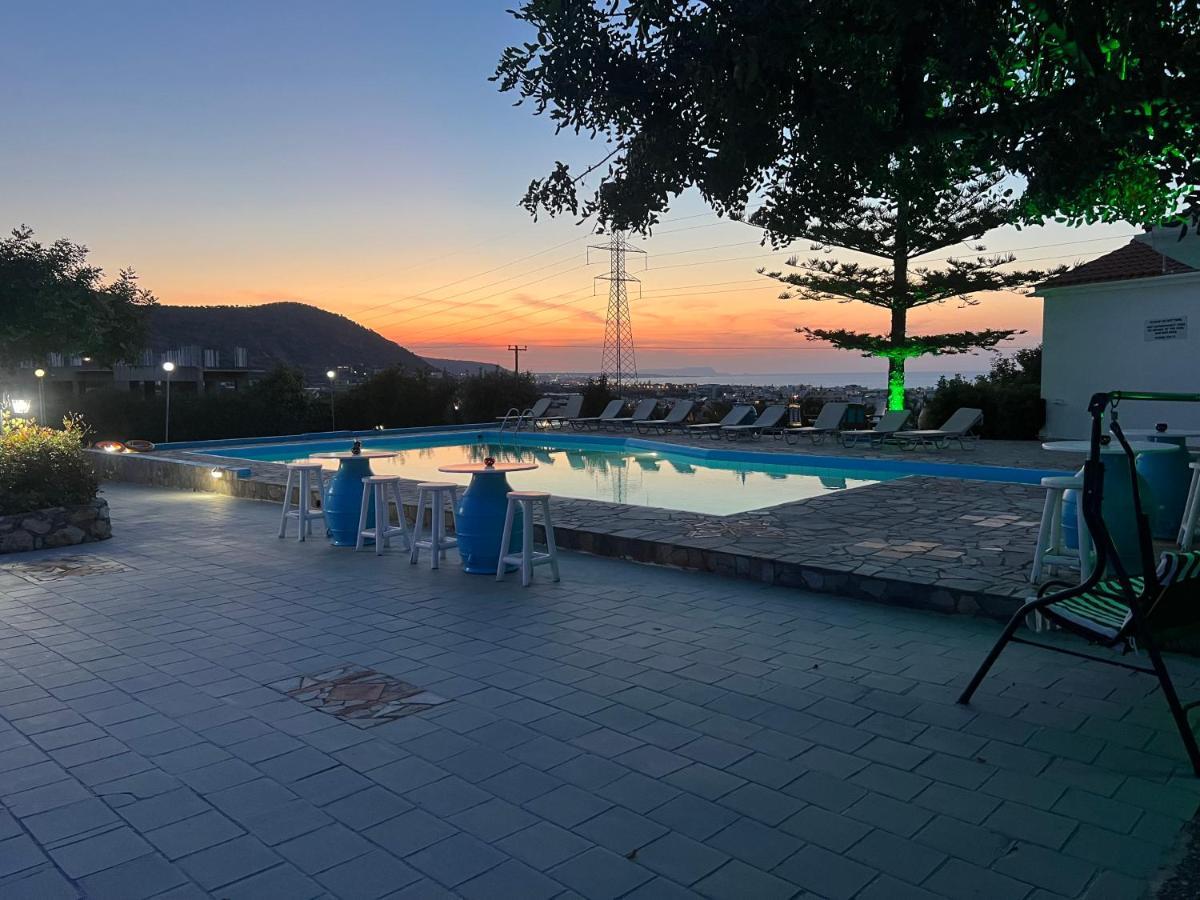 Silia Suites Malia  Ngoại thất bức ảnh