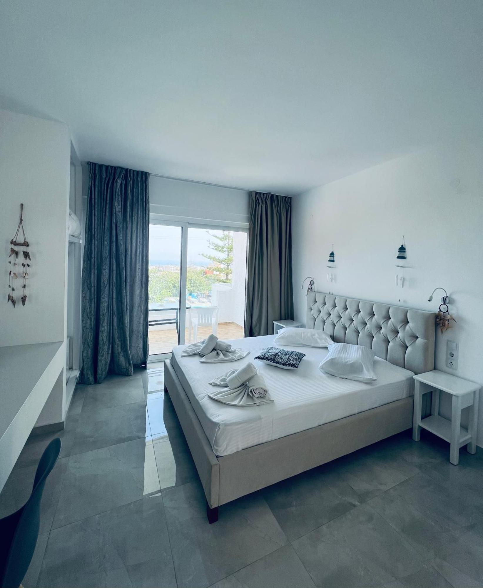Silia Suites Malia  Ngoại thất bức ảnh